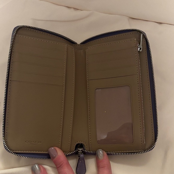 Coach Women's Wallet in Purple and Cream Checkered Design - Picture 3 of 4